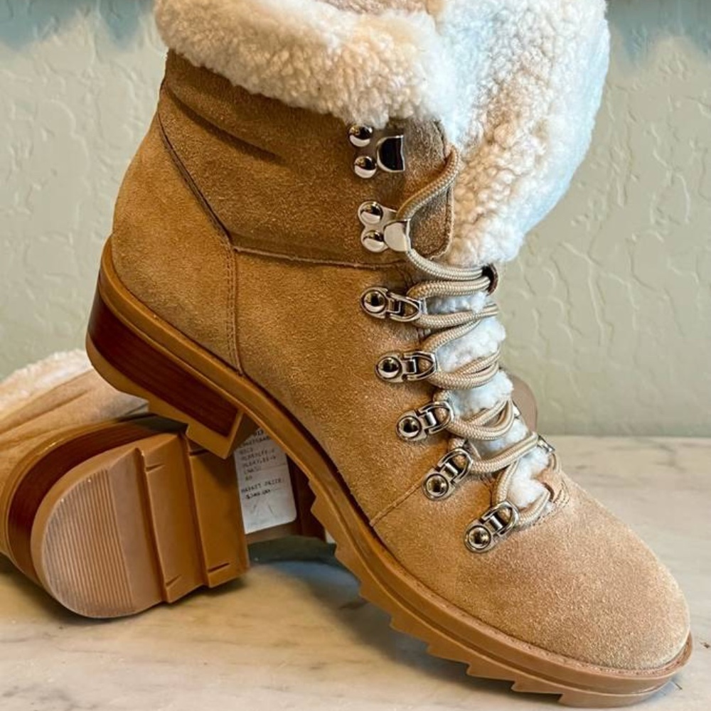 NWT Marc Fisher Brylee Cold Weather Lace Up Hikers
